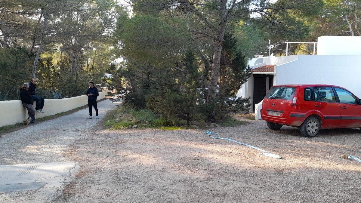 Exterior de la casa en la que se ha producido el tiroteo.