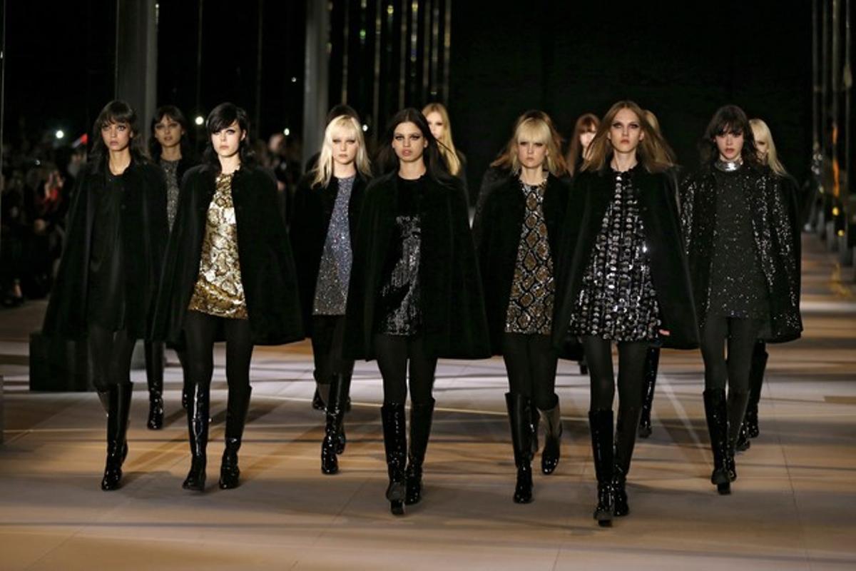 Final de la desfilada de Hedi Slimane en la setmana del ’Ready to wear’ de París.