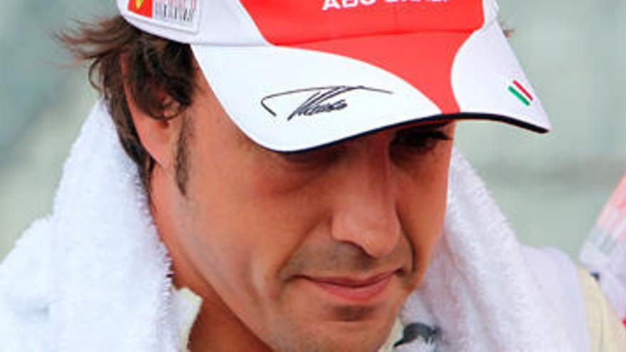 Alonso abandona por rotura y los Red Bull consiguen un &quot;doblete&quot;