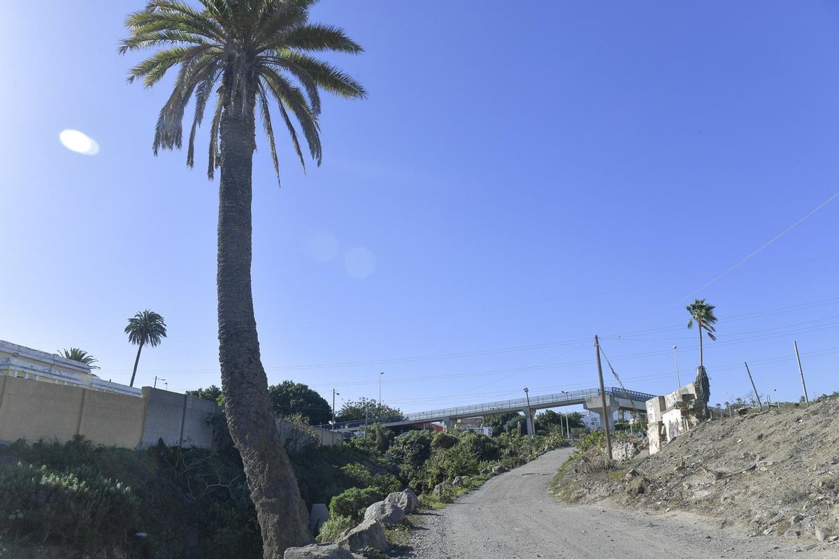 Imágenes de la calle Jerónimo Saavedra, en Lomo Blanco