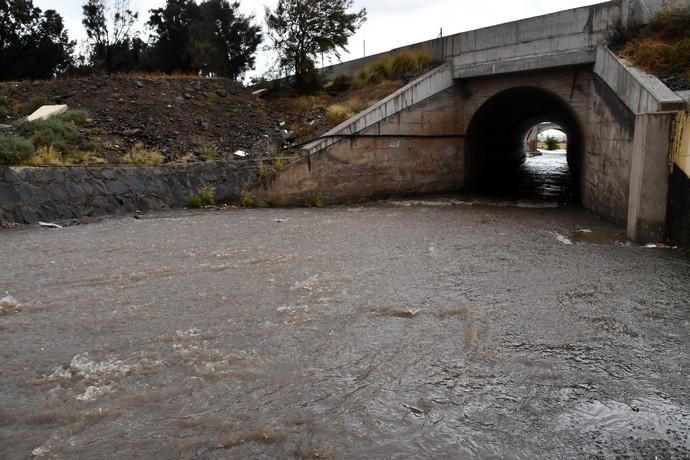 03/04/2019 VECINDARIO. SANTA LUCIA DE TIRAJANA.   Lluvia en Vecindario. Barranco de Balos. Fotógrafa: YAIZA SOCORRO.  | 03/04/2019 | Fotógrafo: Yaiza Socorro