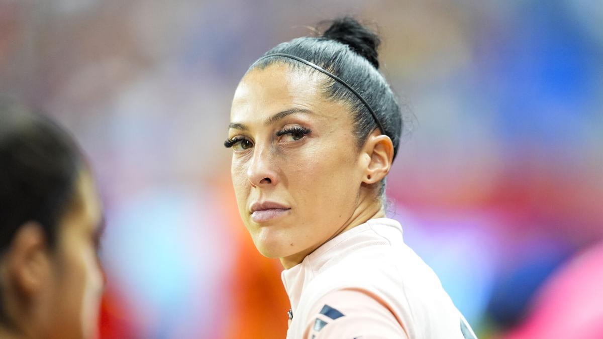 Jenni Hermoso denuncia acoso en redes sociales.