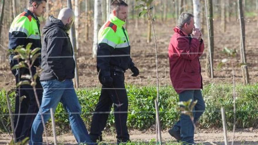 L&#039;acusat, Manuel Pérez, arribant al Mas Pibernat.