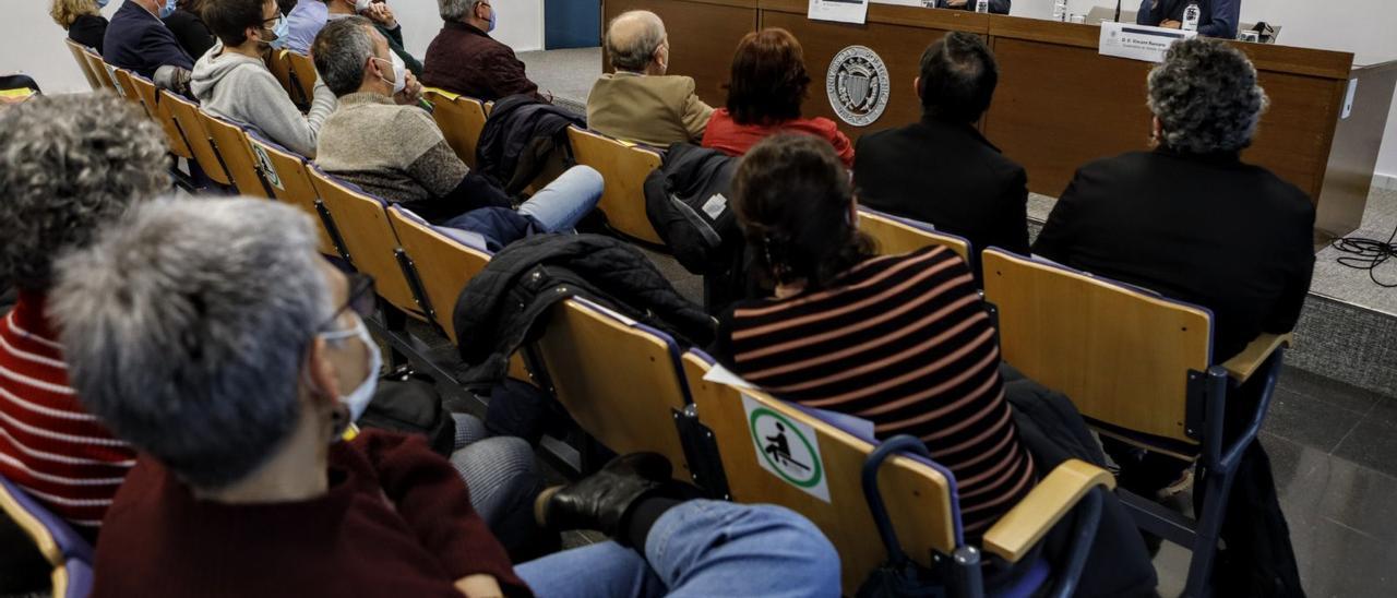 Conferencia inaugural de la Jornada de Sociolingüística, a cargo del periodista Vicent Partal.