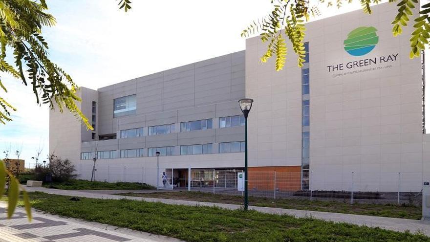 El edificio El Rayo Verde, en el campus de la UMA.