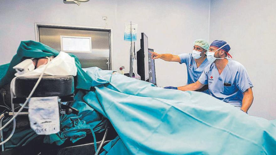 Primera intervención en Balears con ultrasonidos para tratar el cáncer de próstata