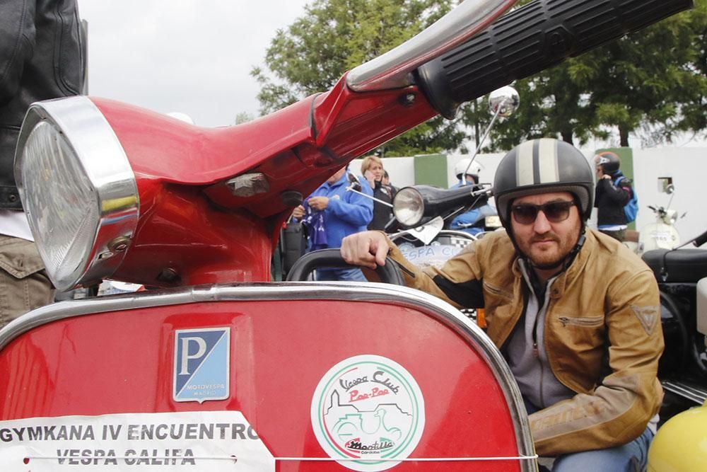 Un enjambre de Vespas toma Córdoba