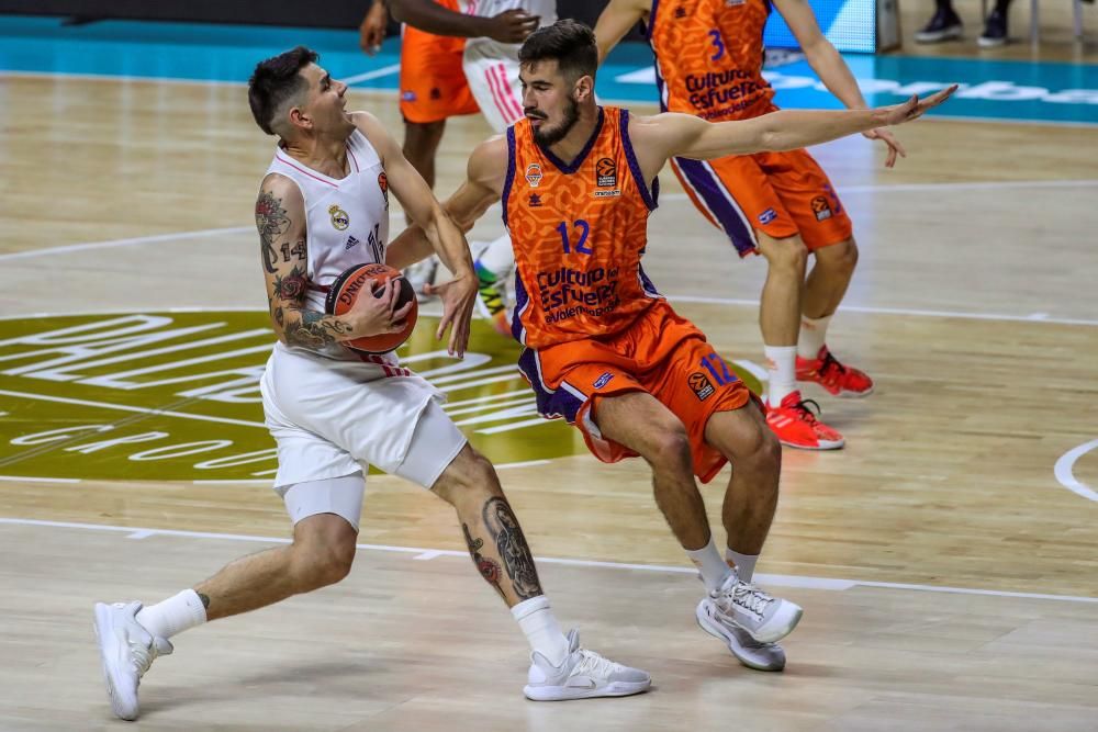 Euroliga: Real Madrid - Valencia Basket, en imágenes