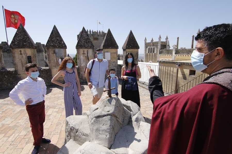 El castillo de Almodóvar reabre al turismo de interior