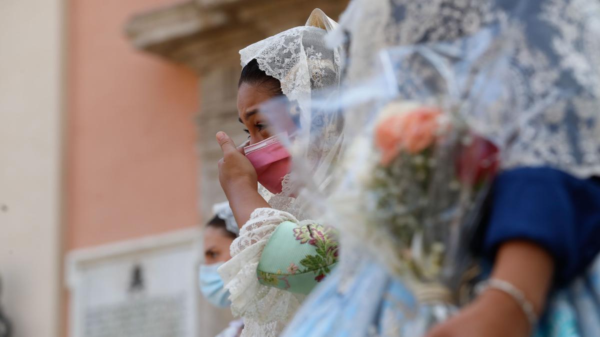 Búscate en el segundo día de Ofrenda por las calles del Mar y Avellanas (entre las 10:00 y 11:00 horas)