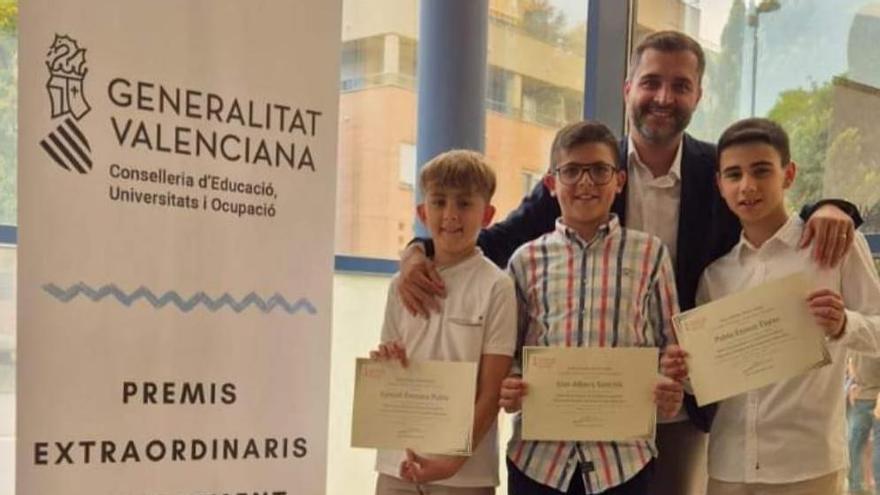 Premian a alumnos del CEIP Doctor Borràs de Alfarrasí por su rendimiento académico