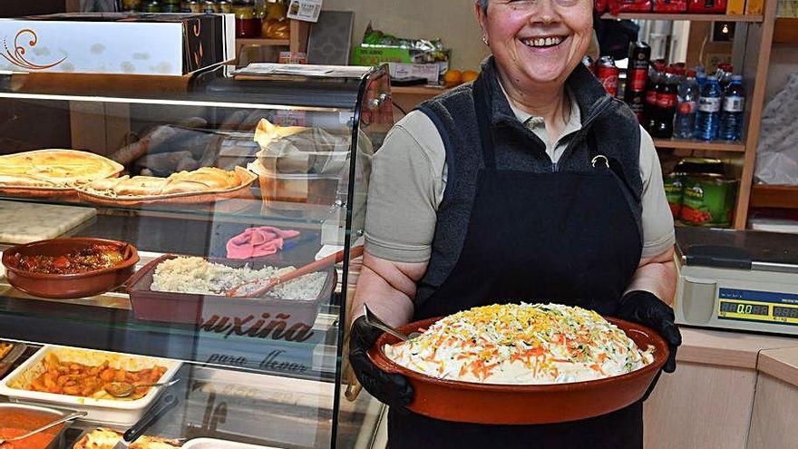 María Tojo posa en su local.