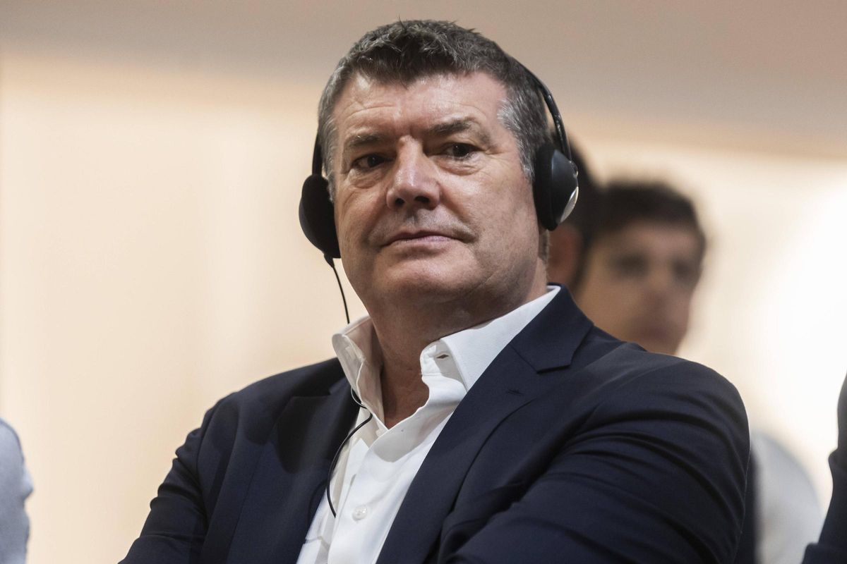 Ron Gourlay, en la presentación de Agirrezabala