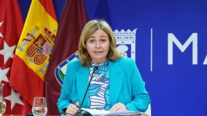 Inma Sanz durante la rueda de prensa en la que ha criticado la actuación del Gobierno durante el covid.