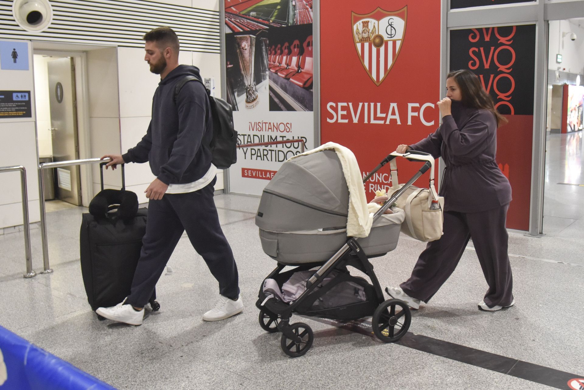 Anabel Pantoja y David Rodríguez están de viajando constantemente entre la península y Canarias
