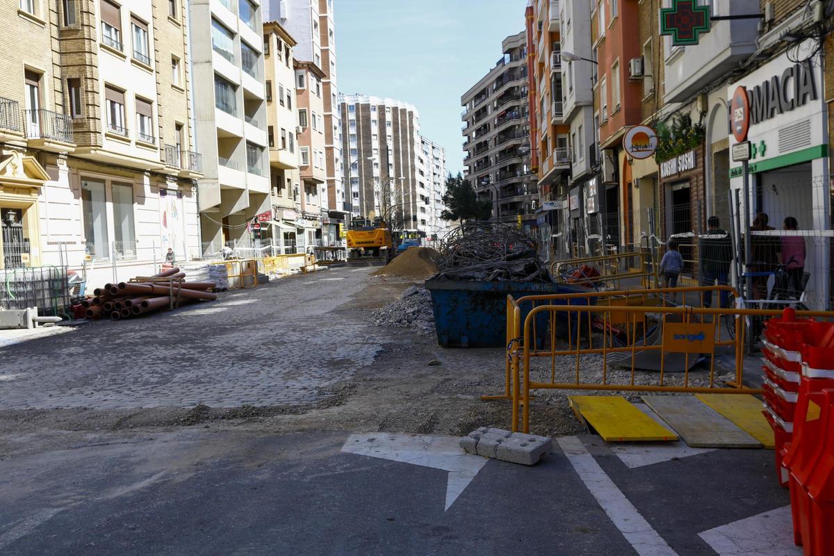 Estado de las obras en la avenida Valencia.