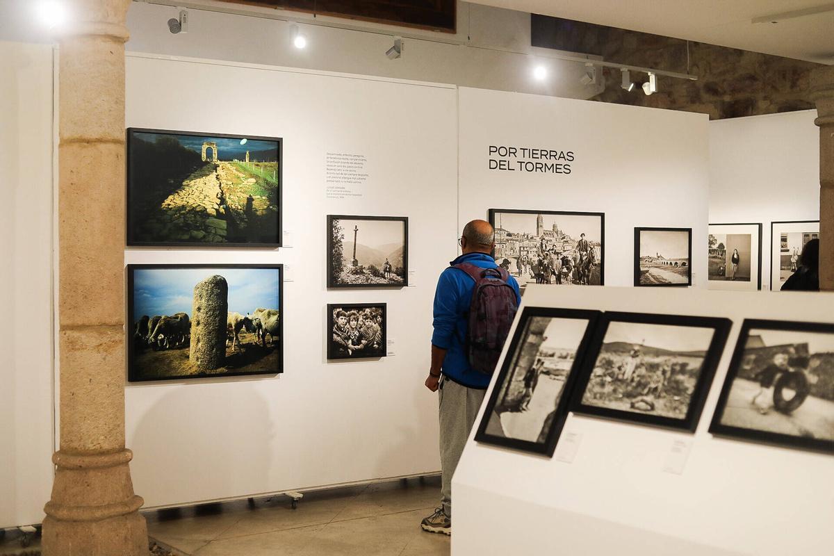 Zamora. Inauguración de la exposición "La vía de la plata-aires del sur"
