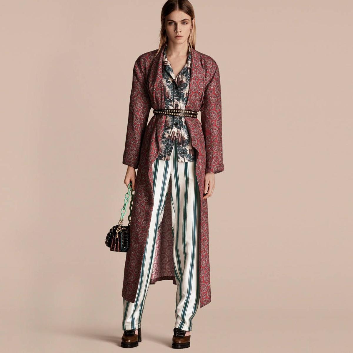 Look Burberry lucido por Sara Carbonero