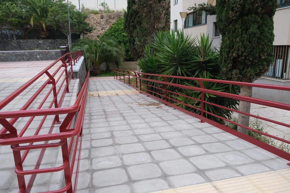 Plaza Atamarasid en Riscos Negros.