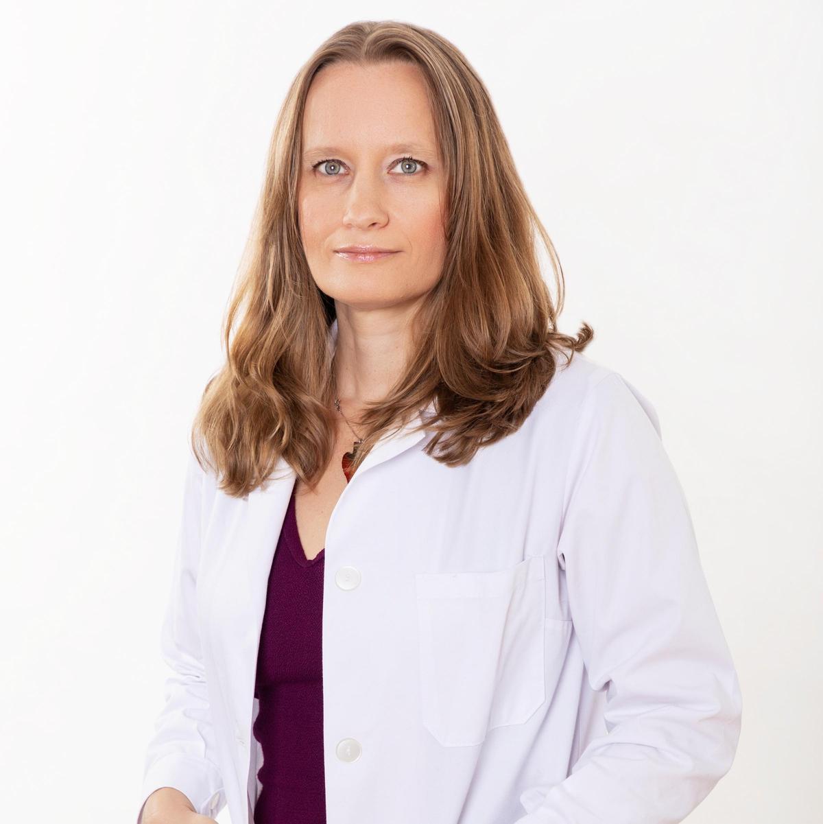La doctora Sari Arponen es especialista en microbiota y ha publicado numerosos libros sobre esta materia