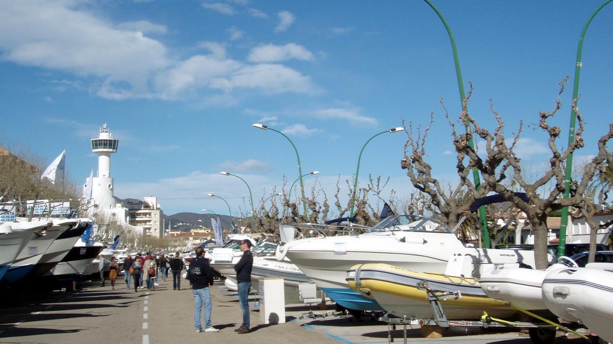 Empuriabrava tanca aquest vespre les seves Festes del Carme.