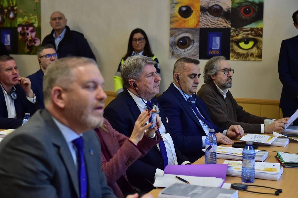 Fotogalería | La delegación de eurodiputados visita Almaraz y conoce de primera mano el funcionamiento de la central nuclear