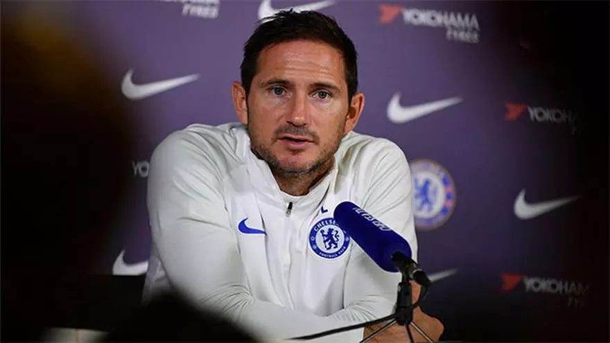 Lampard, sobre el racismo contra Abraham: "Es asqueroso"