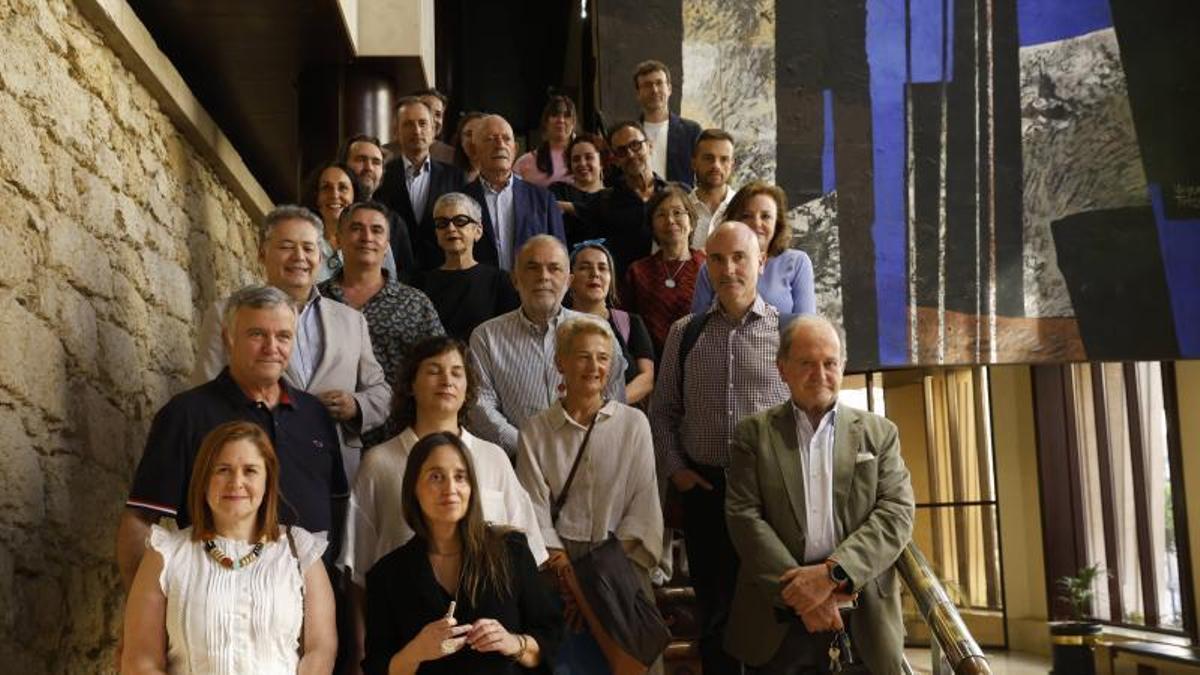 Foto de familia del Consejo Asesor de la Capitalidad, reunido este jueves en el Auditorio.