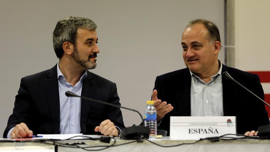 Jaume Collboni y Joan Calabuig, durante la clausura de la reunión del Comité Mediterráneo de la Internacional Socialista.