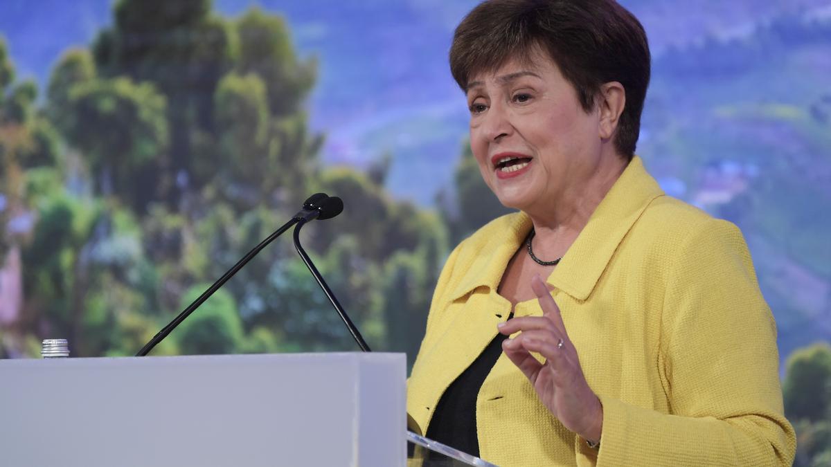 Georgieva advierte de que &quot;ha subido&quot; el riesgo de una recesión mundial