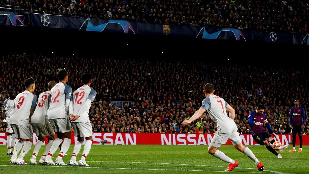 Messi lanza de forma magistral la falta que supuso el 3-0 del Barça al Liverpool en la ida de las semifinales de la Champions-2019.