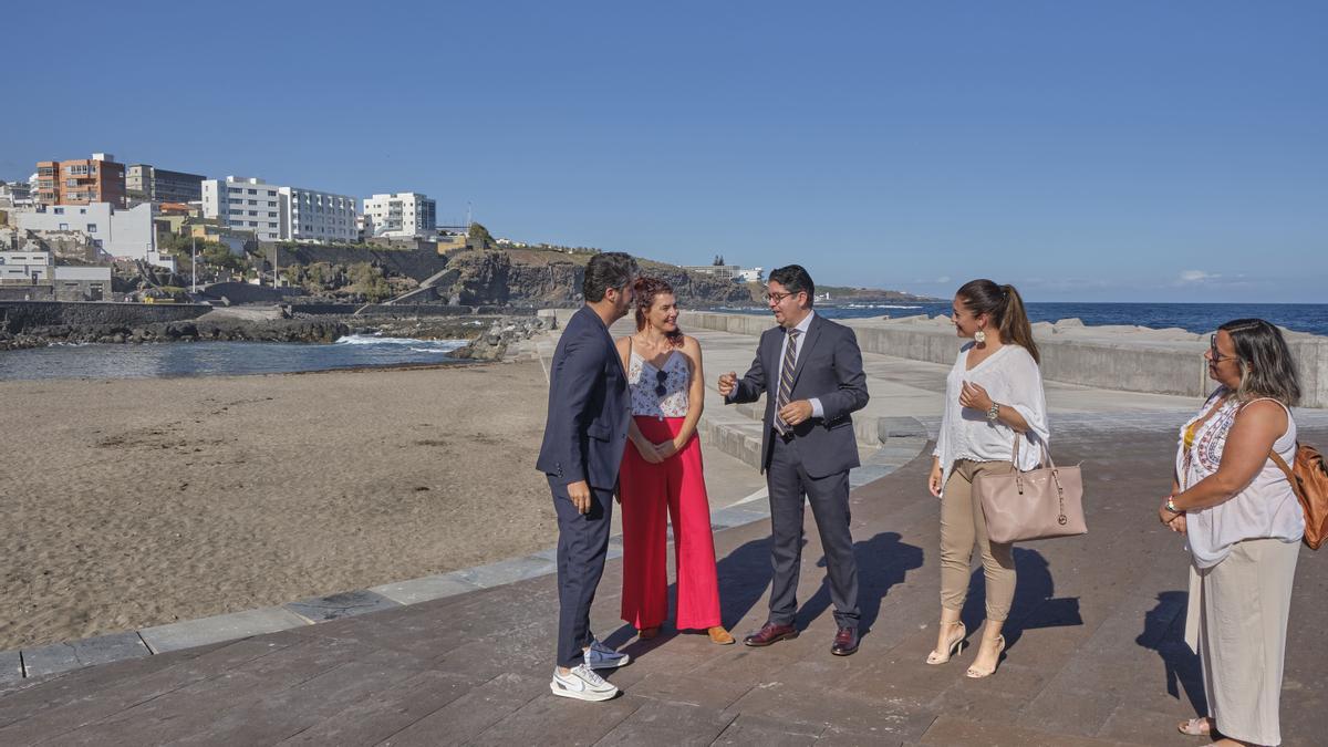 Visita a las piscinas de bajamar tras la construccion del dique