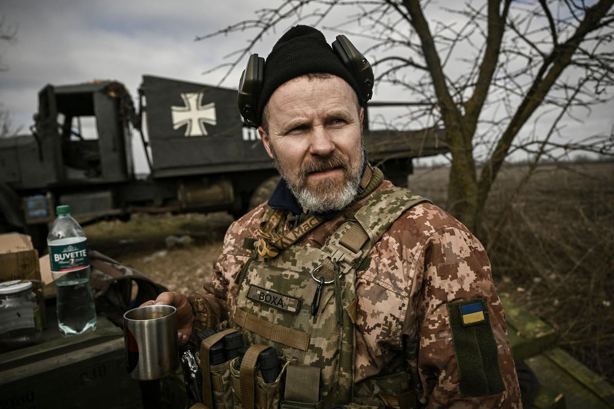 Los militares ucranianos defienden sus posiciones cerca de Bajmut