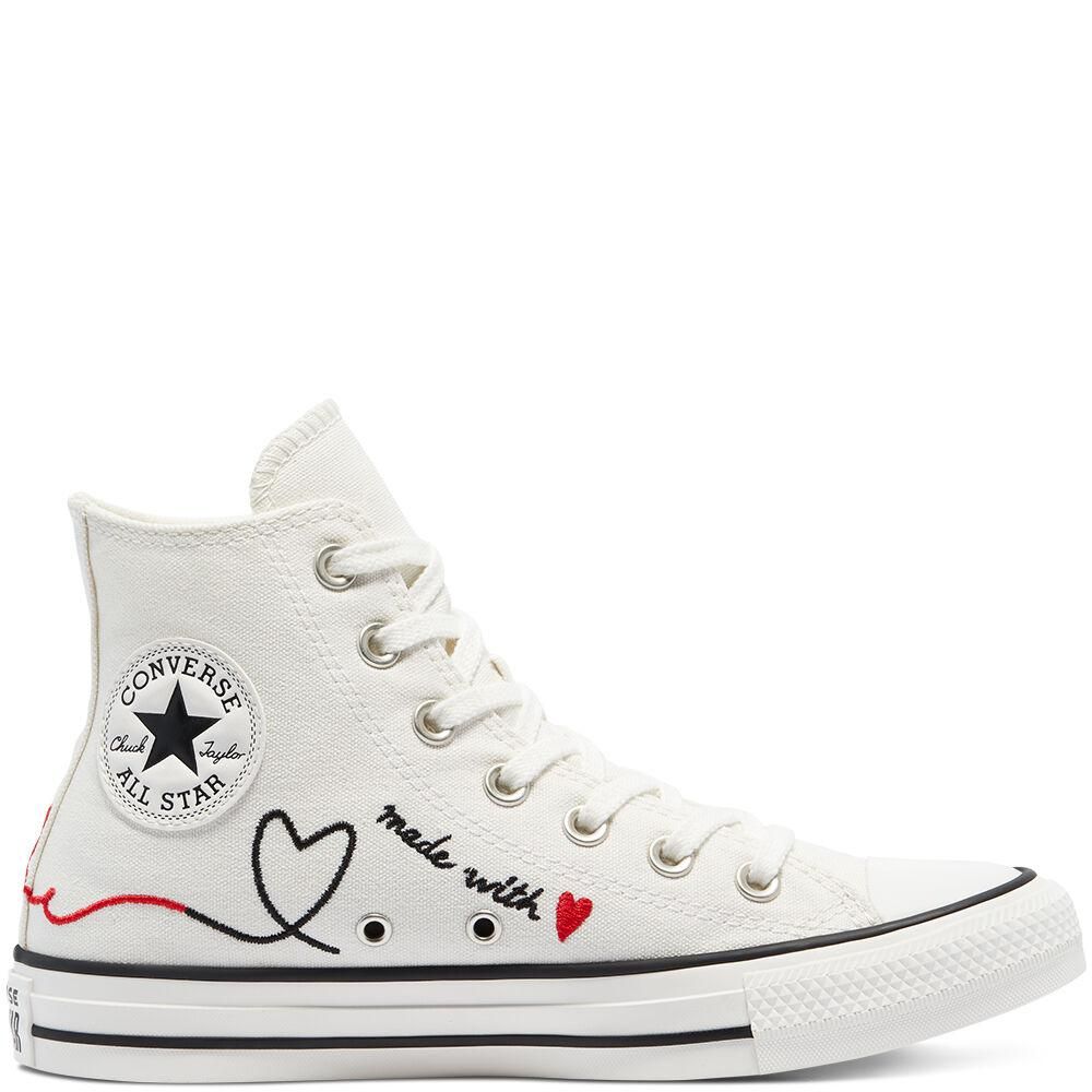 Altas blancas con diseño bicolor