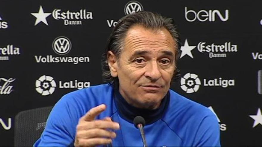 Prandelli estalla contra los jugadores: "¡Quien no ame esta camiseta, fuera!"