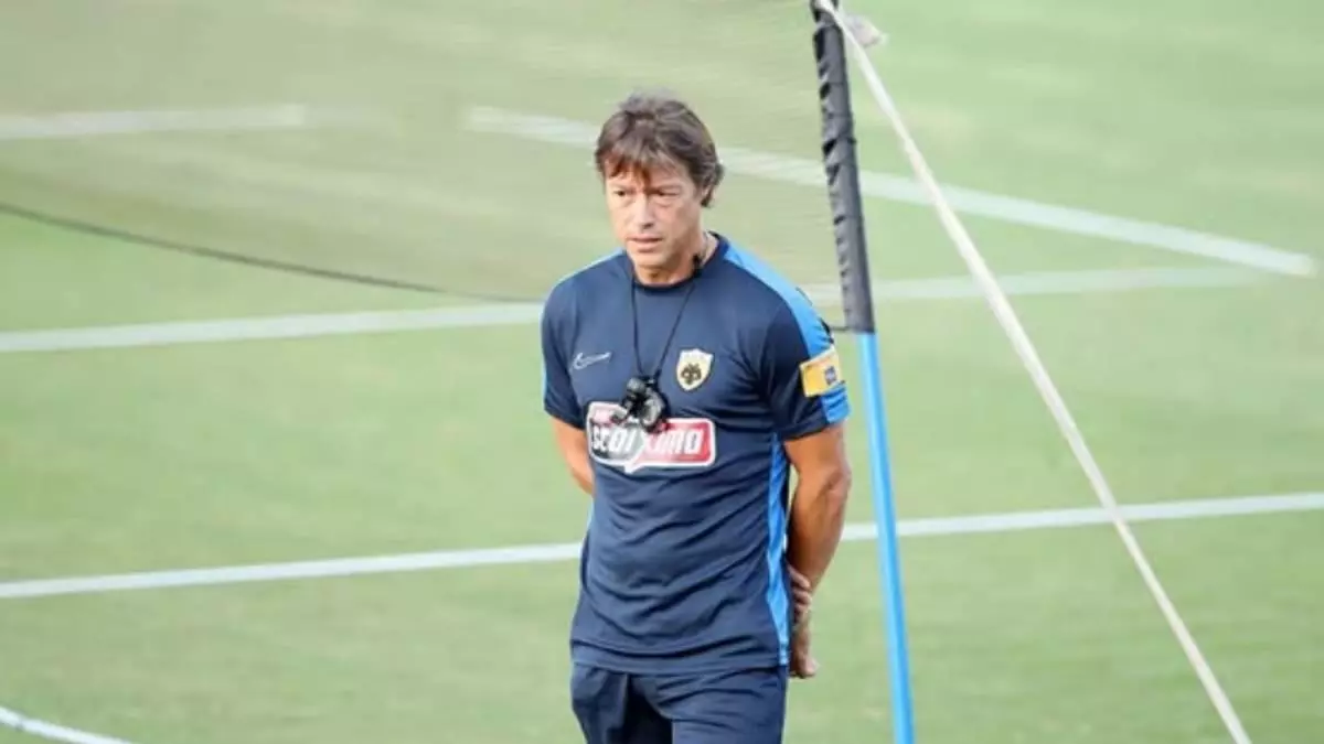 El nuevo Sevilla de Almeyda baraja su primer fichaje