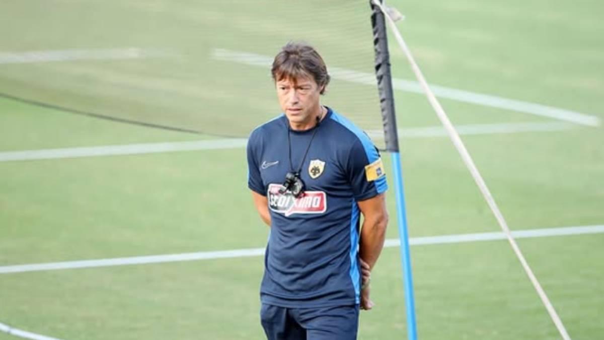 Matías Almeyda, en una foto reciente con el AEK de Atenas
