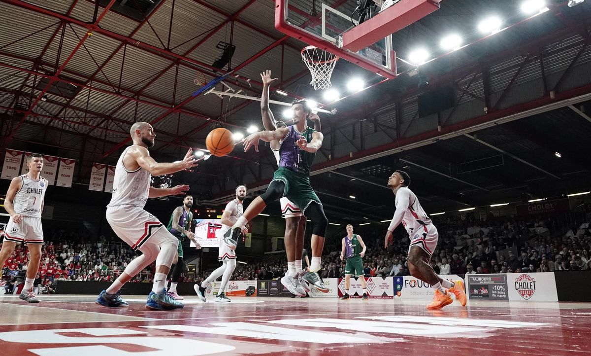 El Cholet - Unicaja de la Round of 16 de la BCL, en fotos