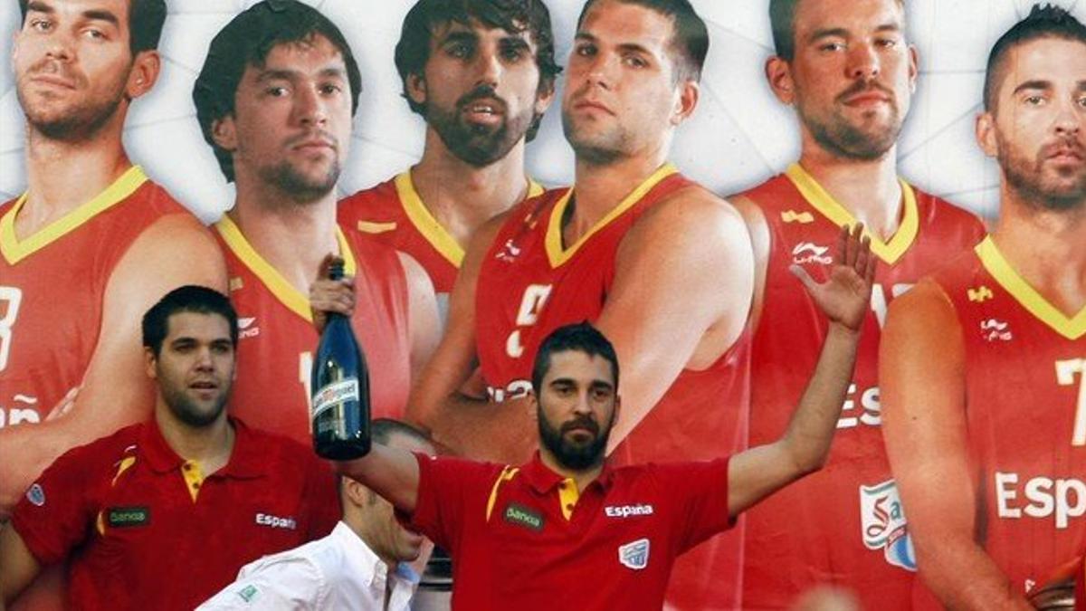 Juan Carlos Navarro celebra el Campeonato de Europa conseguido en Lituania