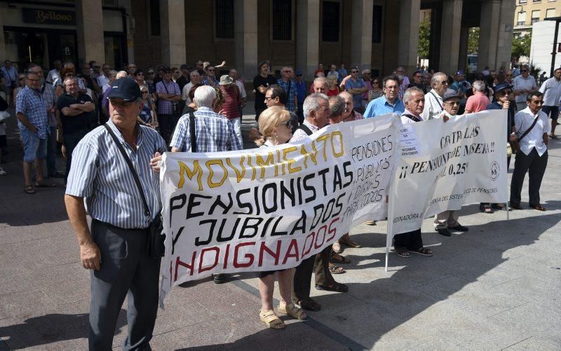 Concentración de pensionistas en Zaragoza