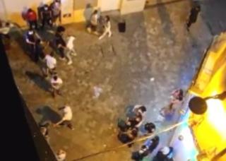 Vecinos del Centro de Málaga denuncian el incremento de peleas por la noche