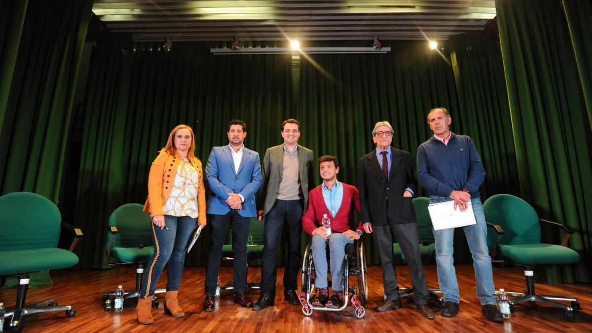 Bellido anuncia un plan integral de mejora de las instalaciones deportivas municipales