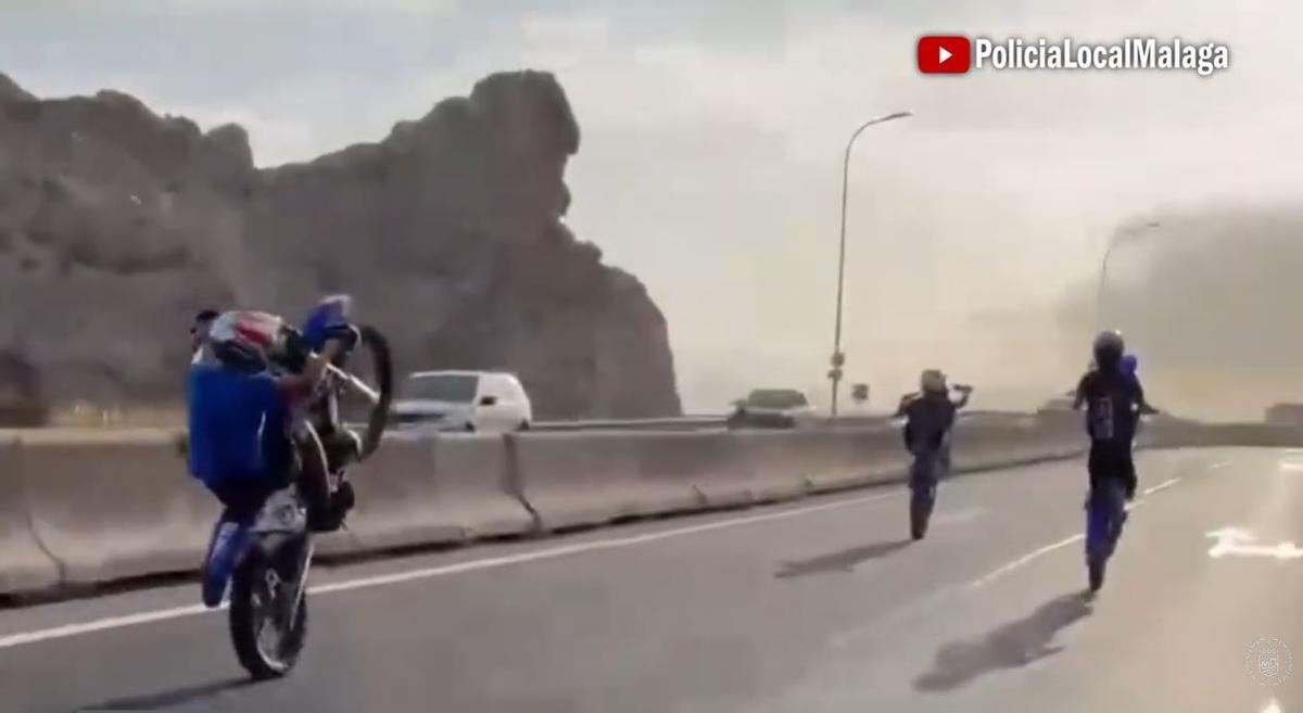 Tres de los infractores en la carretera de La Araña.