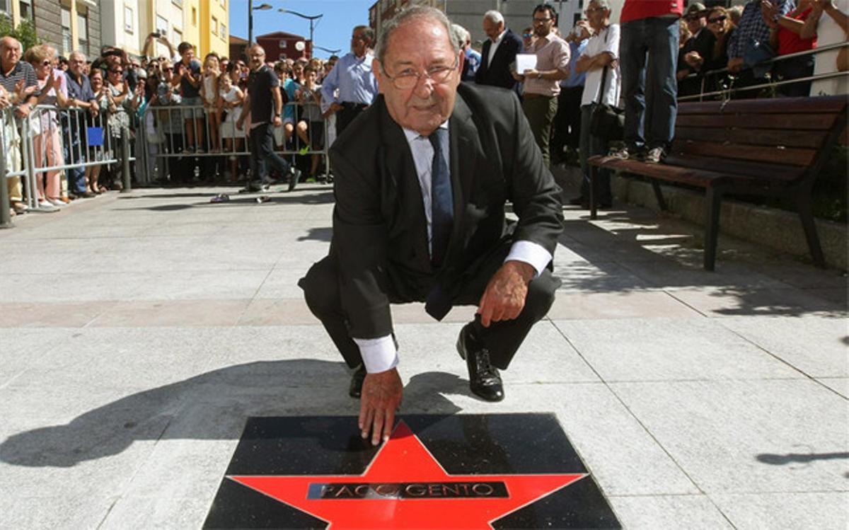 Paco Gento, en un acto en Santander