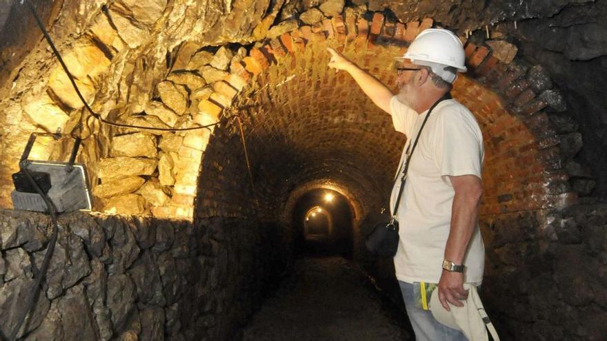 Una de las galerías de la mina de Texeo que fueron acondicionadas para el turismo. | Fernando Geijo