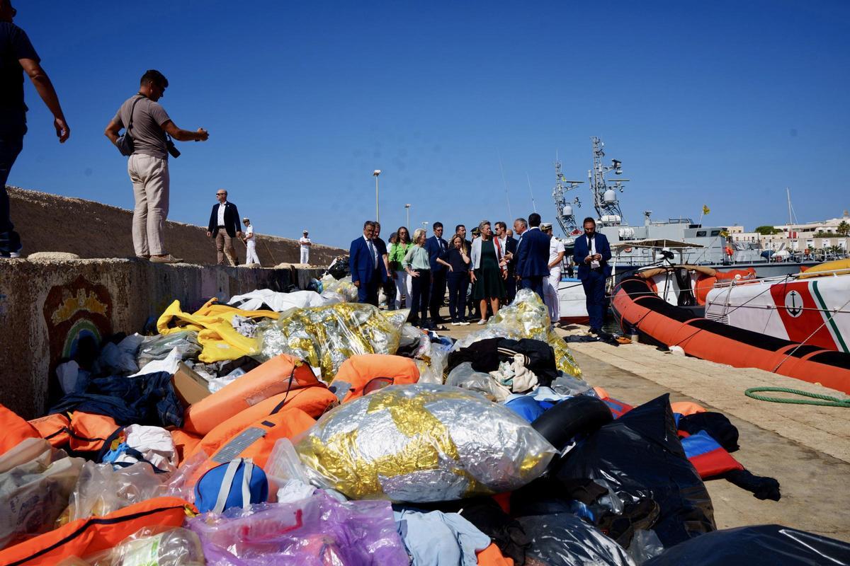 Von der Leyen visita Lampedusa invitada por Meloni