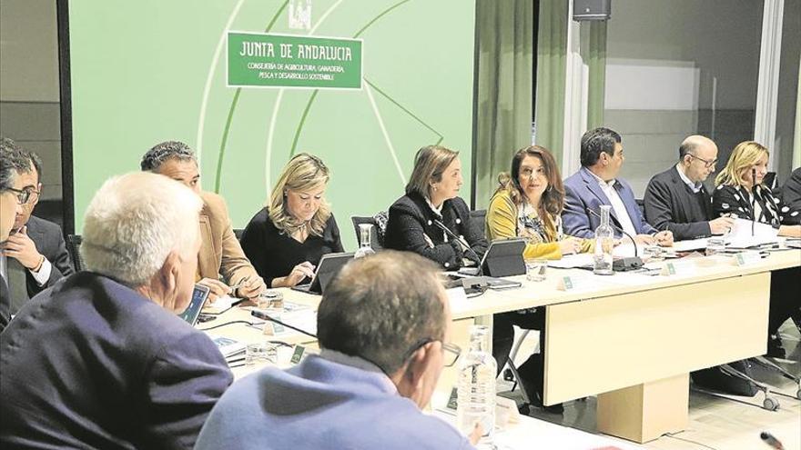 La Junta convocará este año ayudas al sector agrario por 200 millones de euros