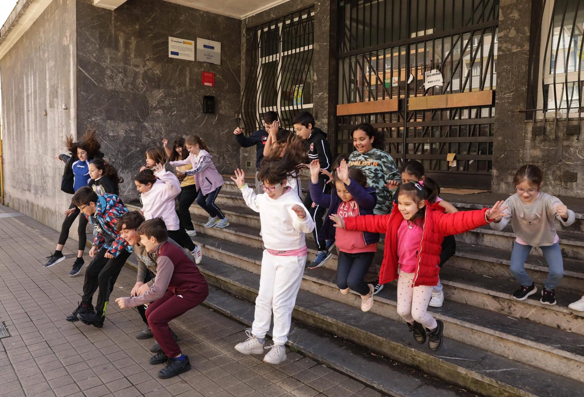 La comunidad del Rey Pelayo festeja su vuelta al cole más deseada (en imágenes)