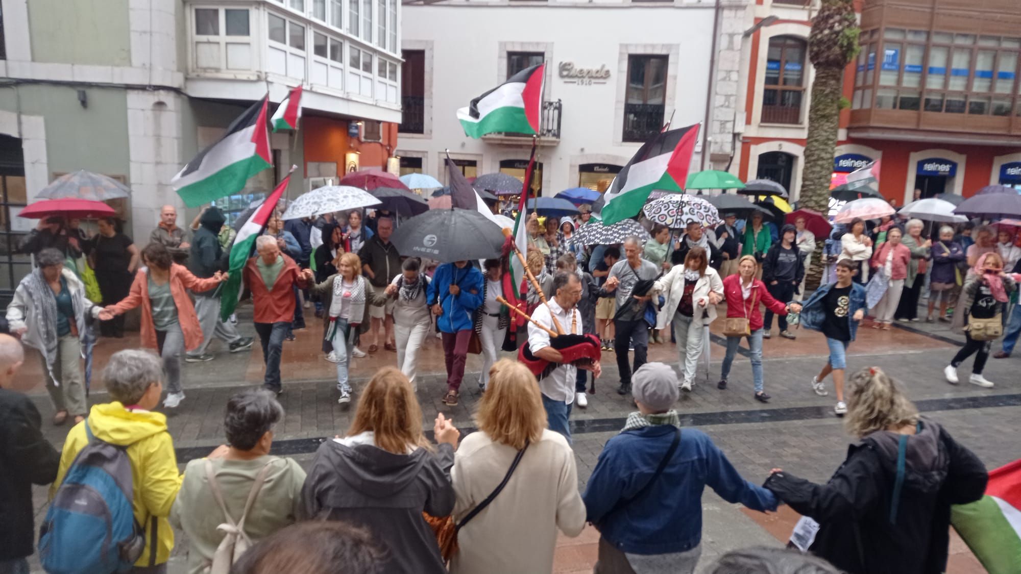 Llanes con Palestina