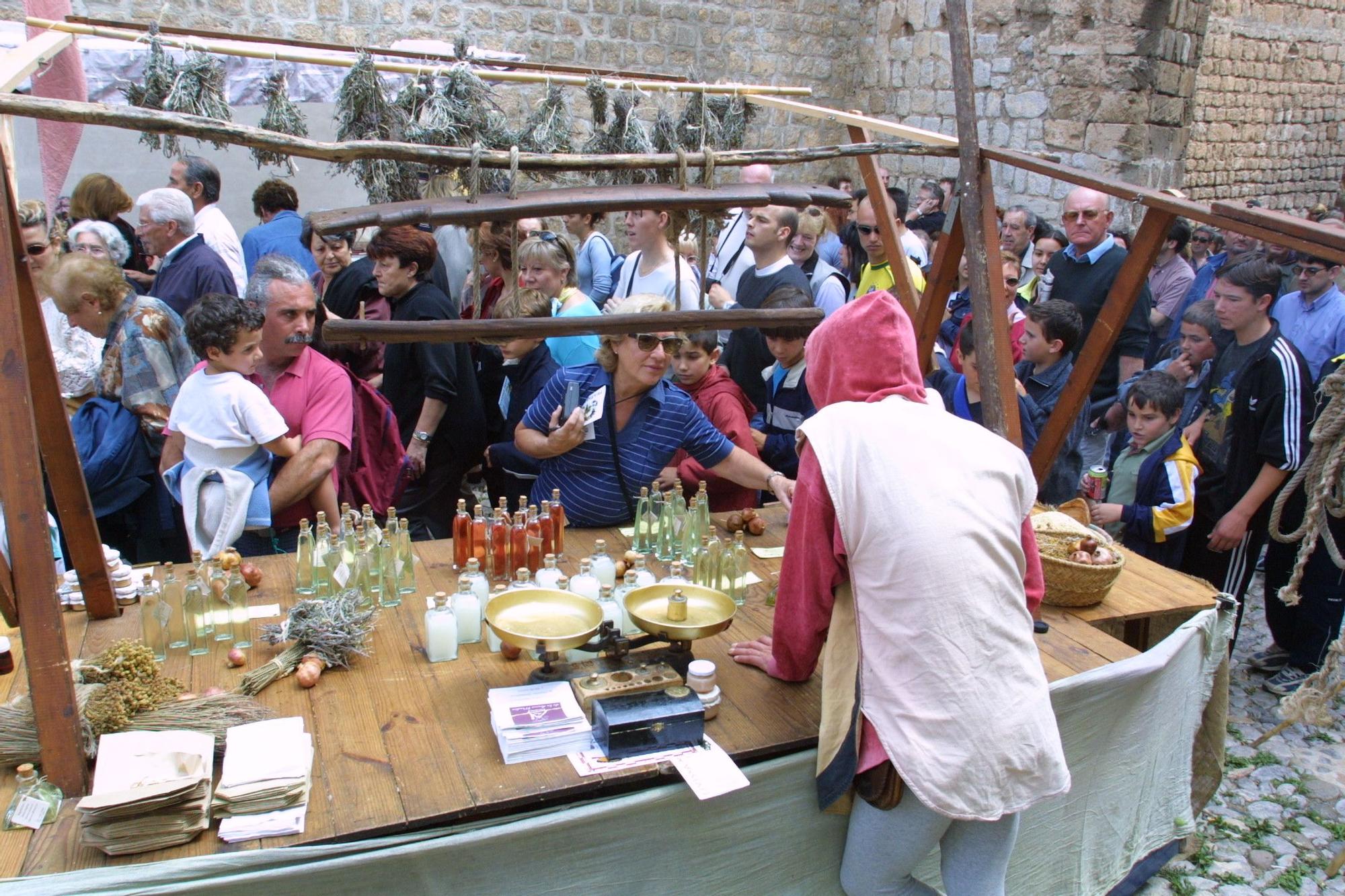 Edición de 2001 de la Feria Medieval de Ibiza.